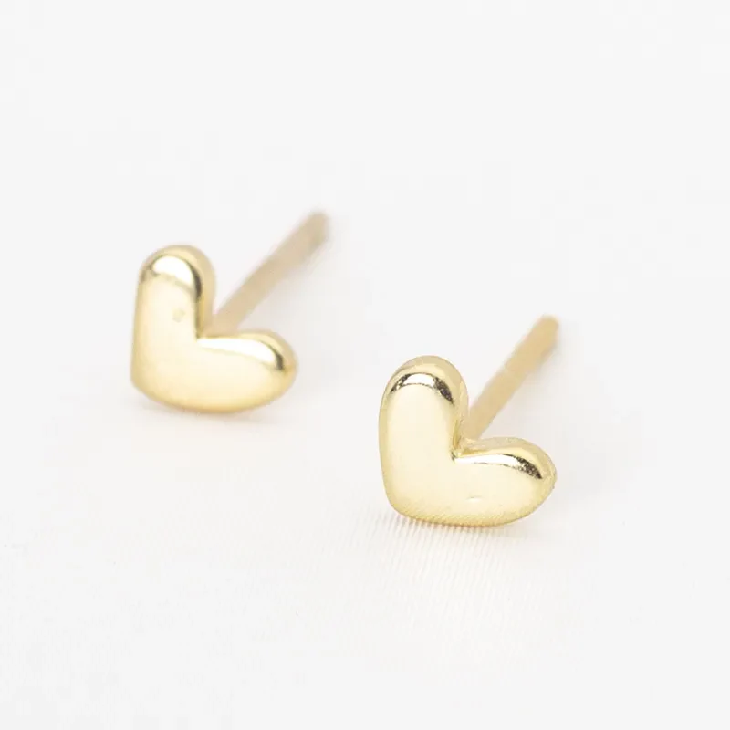 Dainty Heart Studs S925