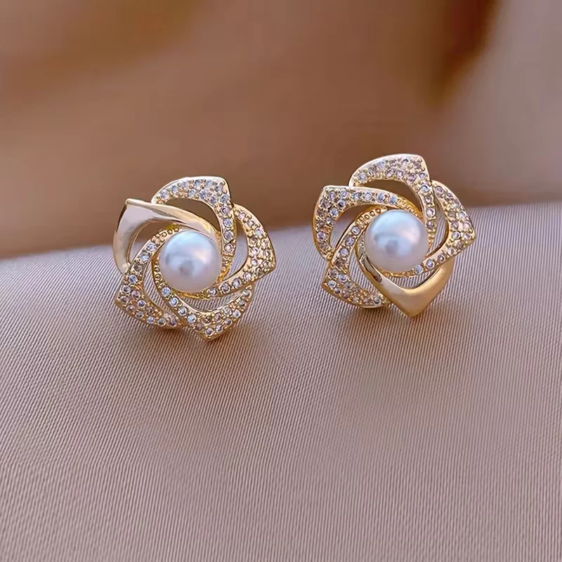 Rosebud Pearl Studs