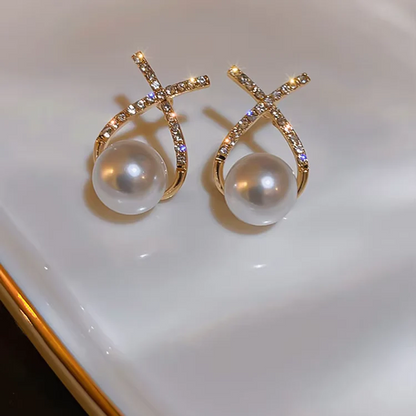 Gleam Pearl Earrings