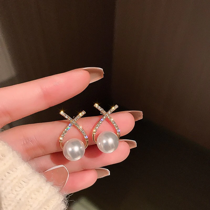 Gleam Pearl Earrings